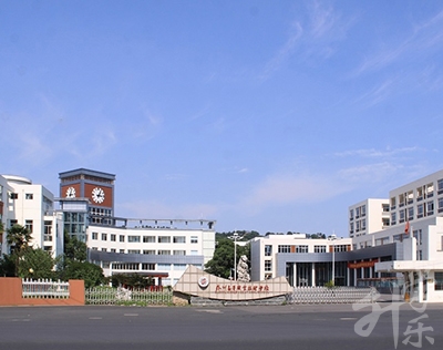 蘇州高(gao)等(deng)職業技(ji)術(shù)學(xué)校